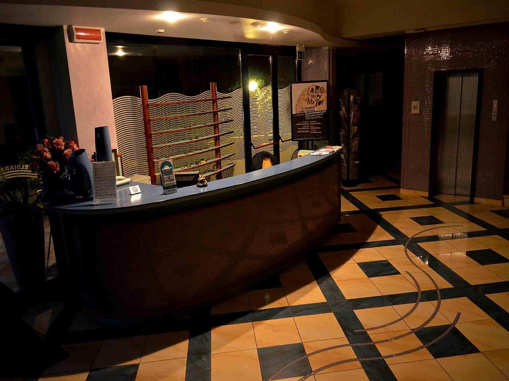 Hotel Diana Bellaria-Igea Marina Exterior foto
